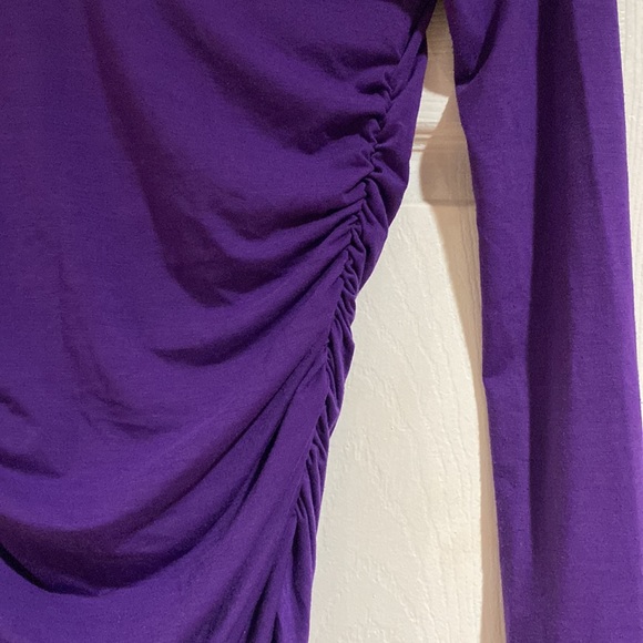 Finesse juniors ruched long sleeve v neck - Picture 2 of 3